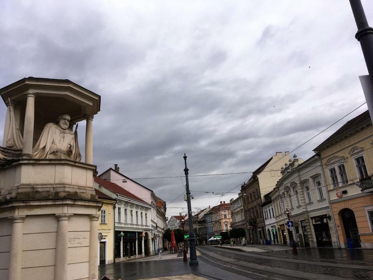 Mse Apartman Miskolc Luaran gambar