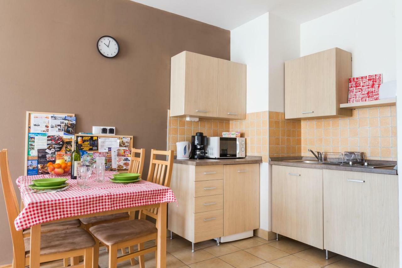 Mse Apartman Miskolc Luaran gambar