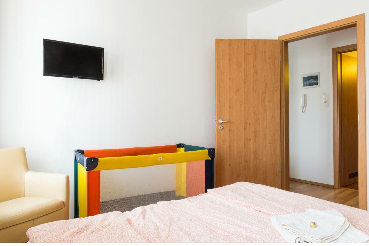 Mse Apartman Miskolc Luaran gambar