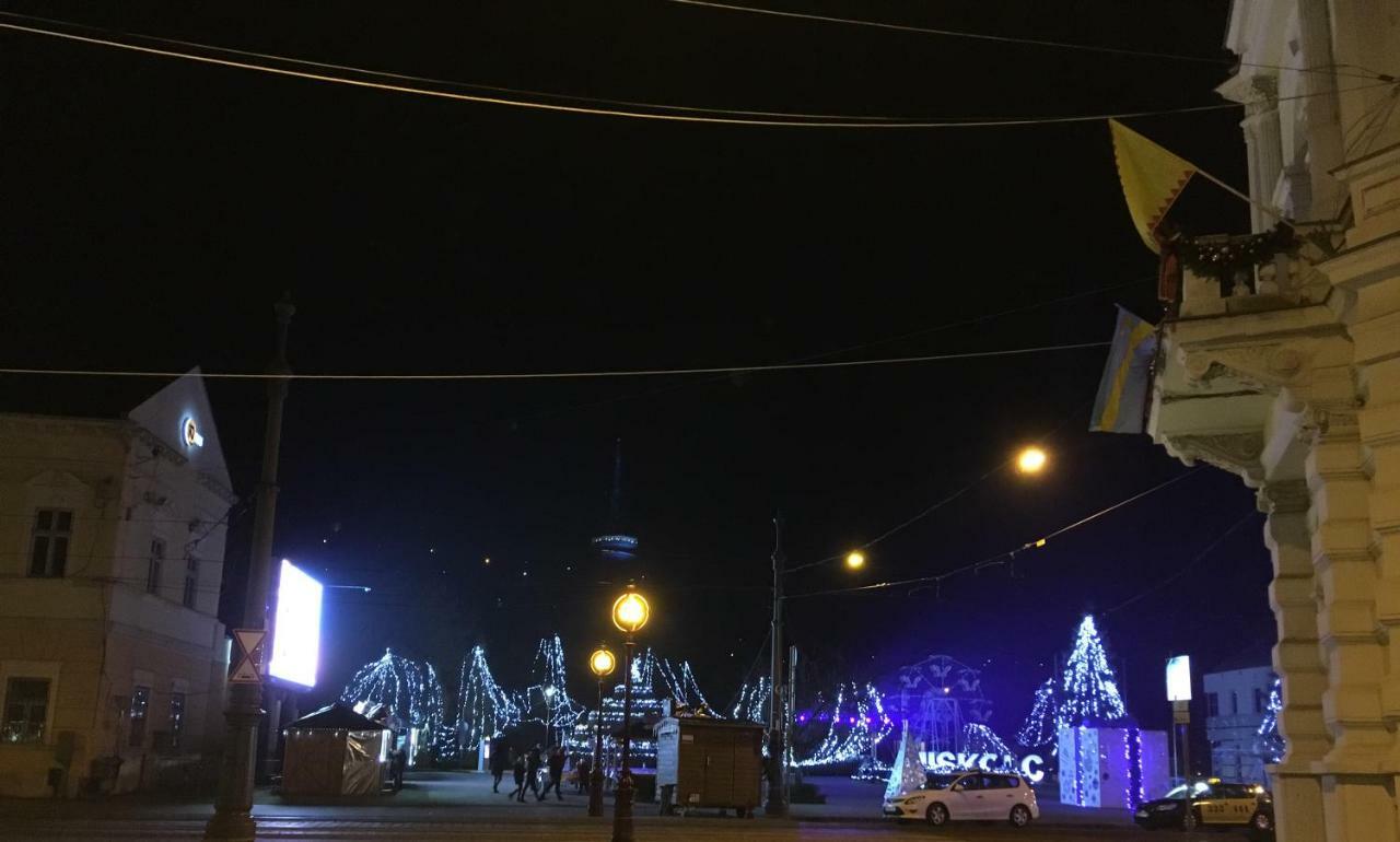 Mse Apartman Miskolc Luaran gambar