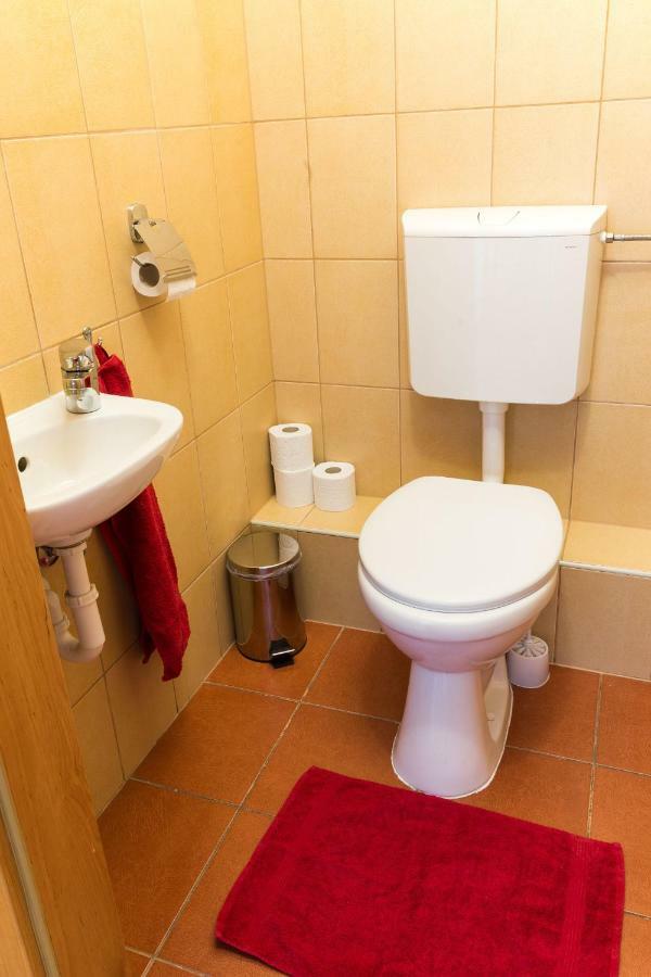 Mse Apartman Miskolc Luaran gambar